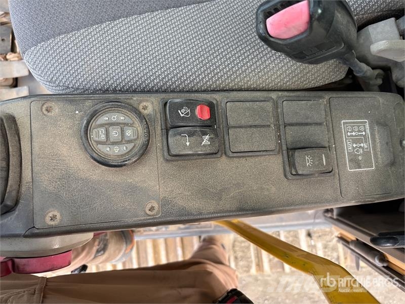 Volvo EC300DL Tracked Excavator Crawler excavators