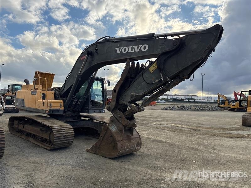 Volvo EC300DL Tracked Excavator Crawler excavators