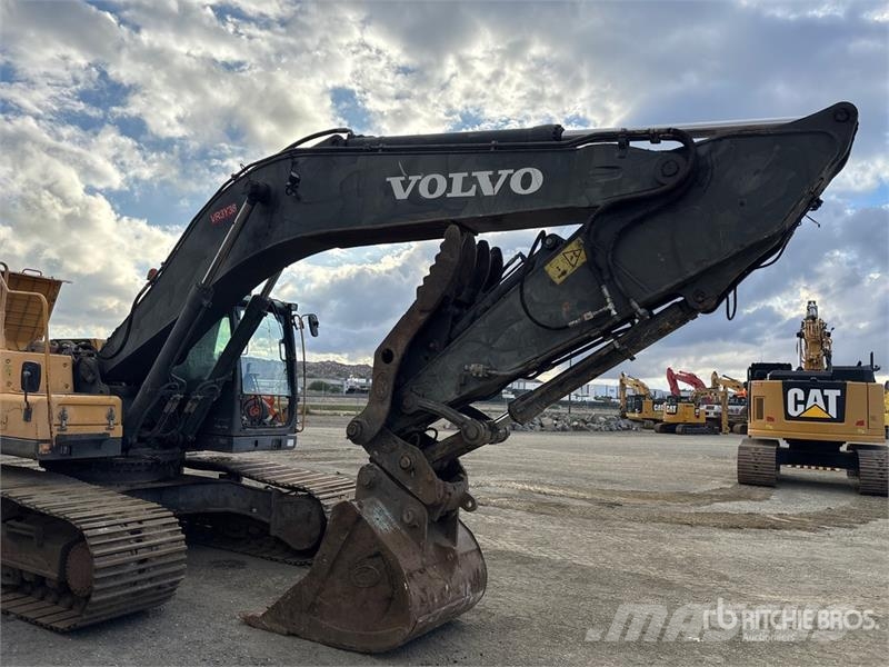 Volvo EC300DL Tracked Excavator Crawler excavators