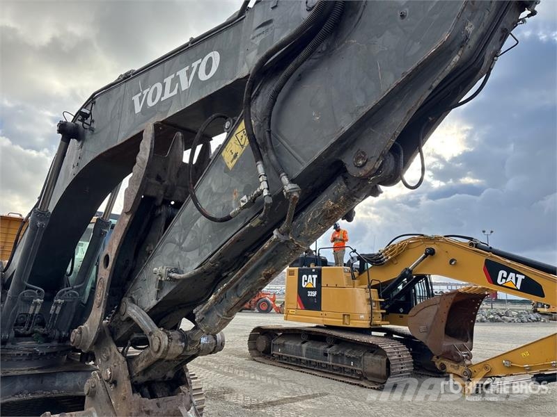Volvo EC300DL Tracked Excavator Crawler excavators