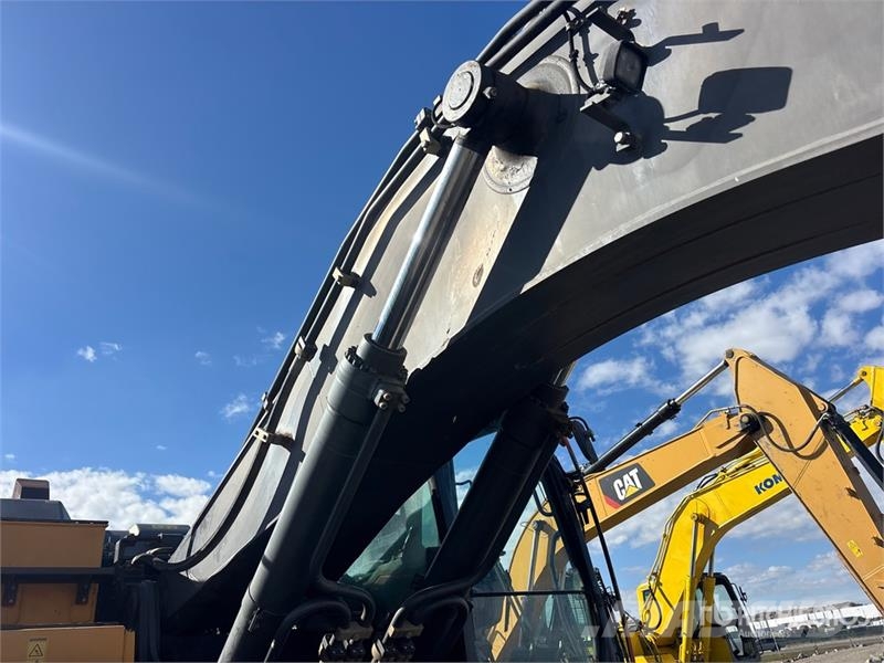 Volvo EC350E Tracked Excavator Crawler excavators