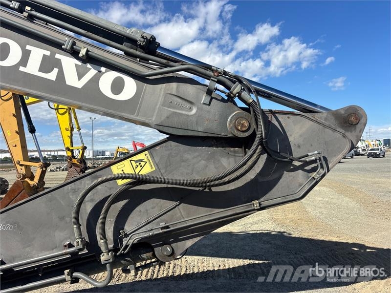 Volvo EC350E Tracked Excavator Crawler excavators