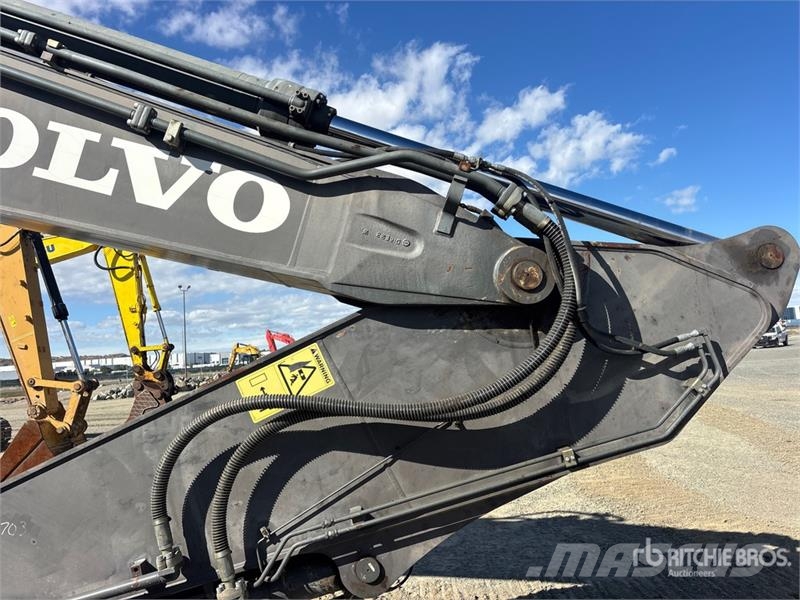Volvo EC350E Tracked Excavator Crawler excavators
