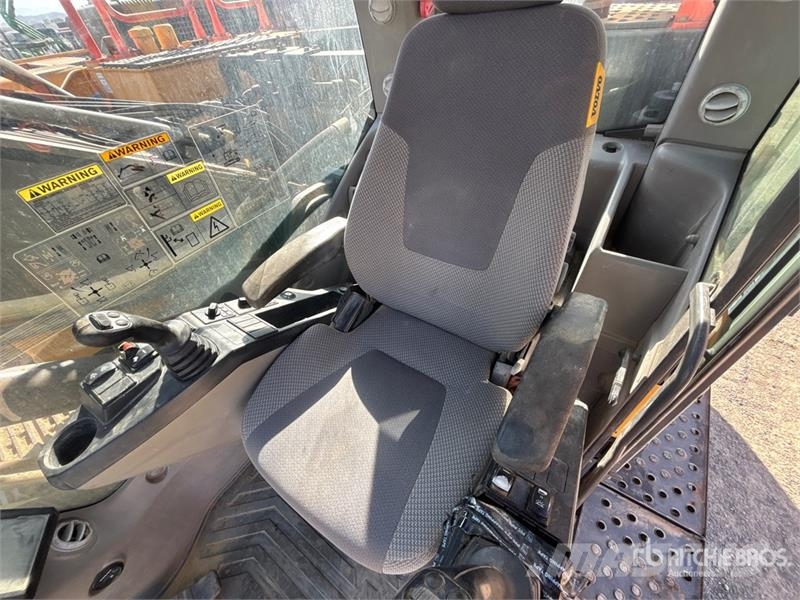 Volvo EC350EL Tracked Excavator Escavadeiras de esteiras