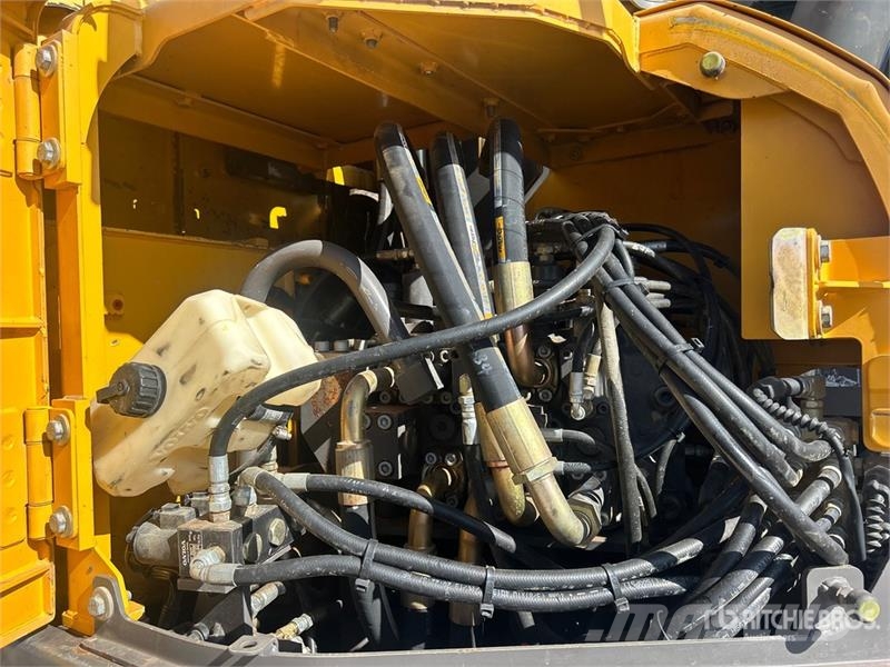 Volvo ECR305CL Tracked Excavator Bagri goseničarji