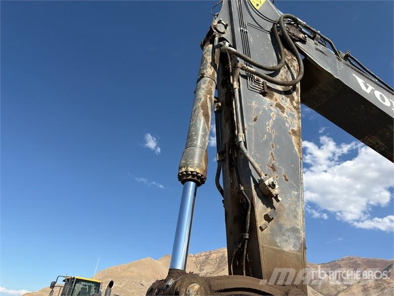 Volvo ECR355EL Tracked Excavator حفارات زحافة