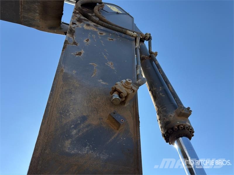 Volvo ECR355EL Tracked Excavator حفارات زحافة