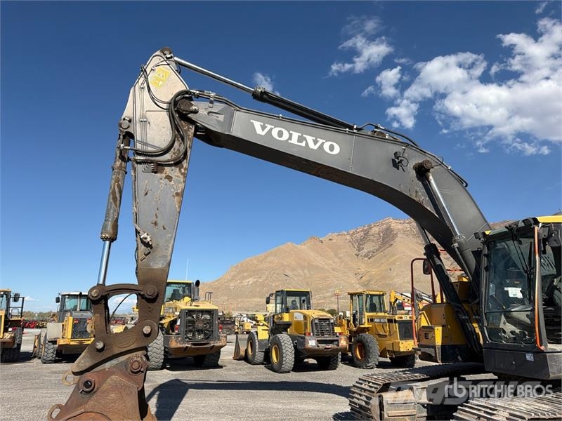 Volvo ECR355EL Tracked Excavator حفارات زحافة