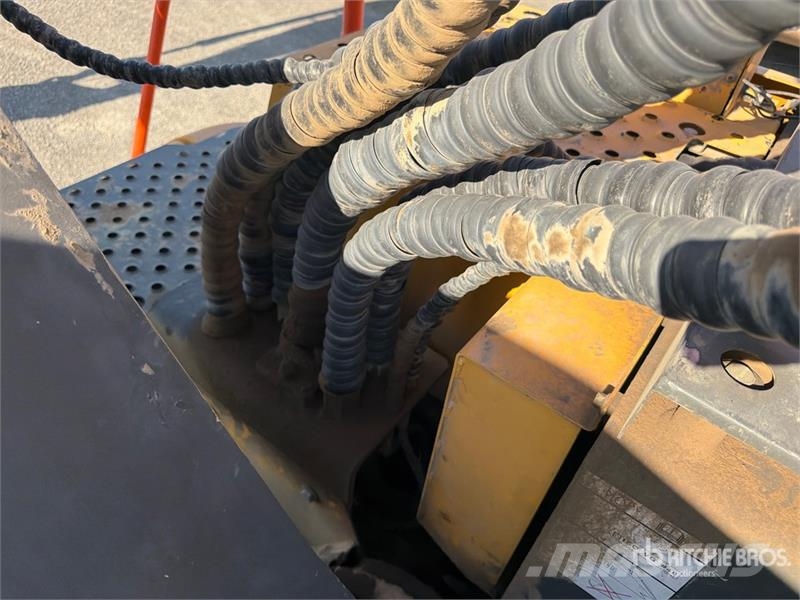 Volvo ECR355EL Tracked Excavator حفارات زحافة