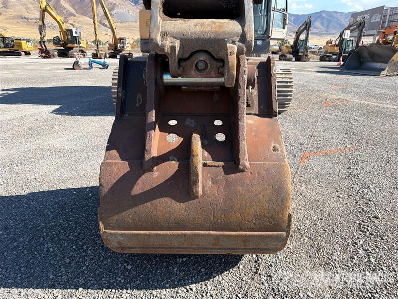 Volvo ECR355EL Tracked Excavator حفارات زحافة
