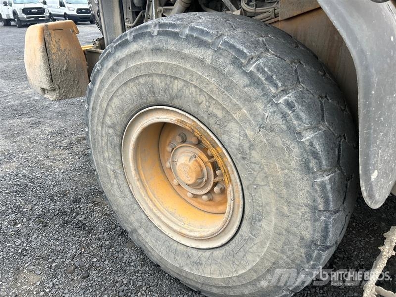Volvo L60G Wheel Loader Chargeuse sur pneus