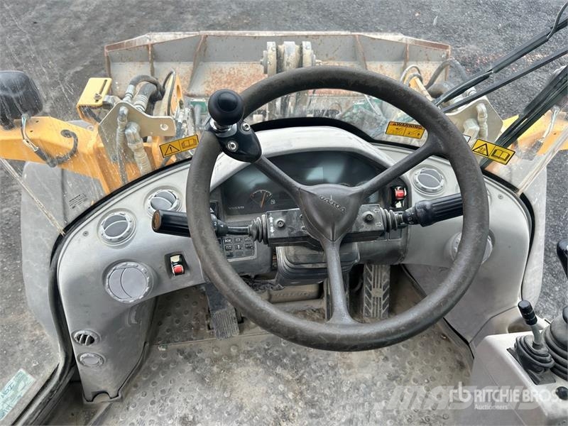 Volvo L60G Wheel Loader Chargeuse sur pneus