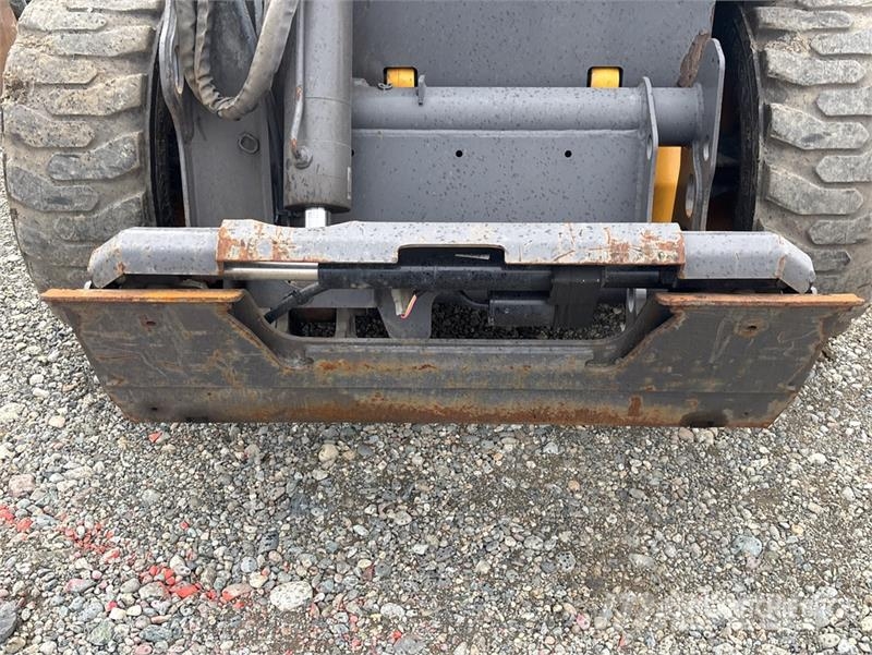 Volvo MC95C Skid Steer Loader Mini Pale Gommate