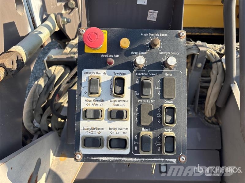Volvo PF6170 沥青摊铺机