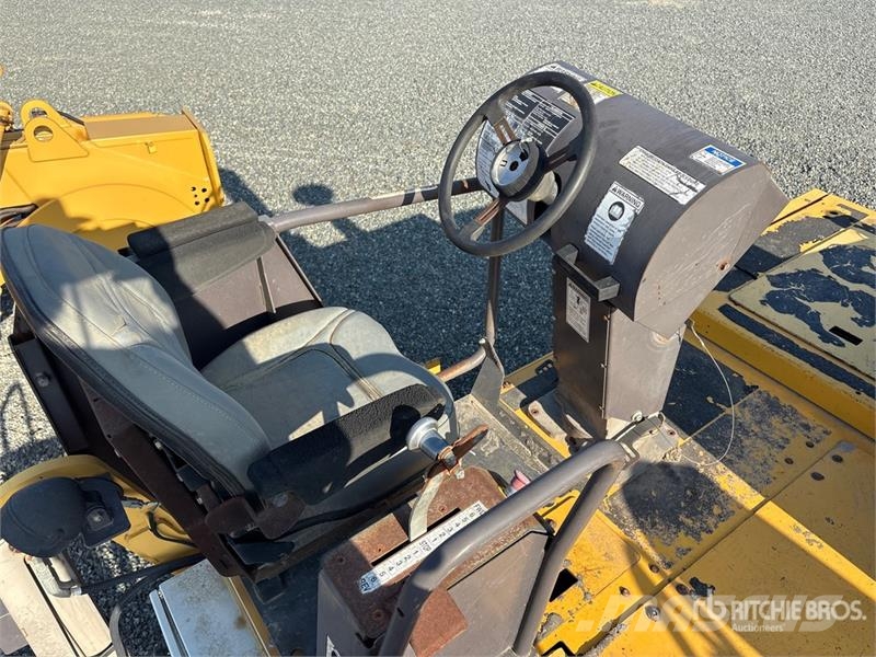 Volvo PF6170 沥青摊铺机