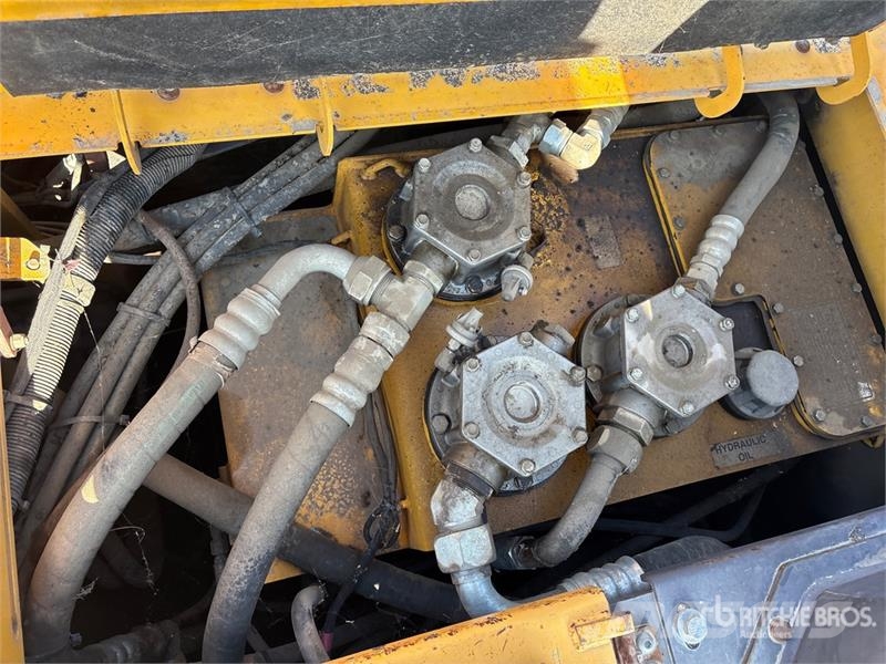 Volvo PF6170 沥青摊铺机