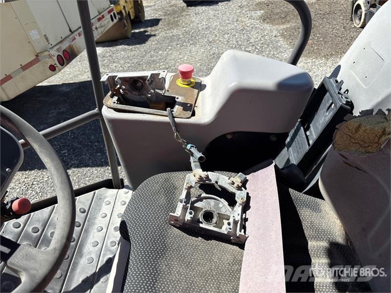 Volvo SD77DA Smooth Drum Compactor (Inoperable) Valjci sa jednim bubnjem