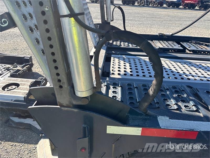 Volvo VAH 車両運搬車、キャリアカー