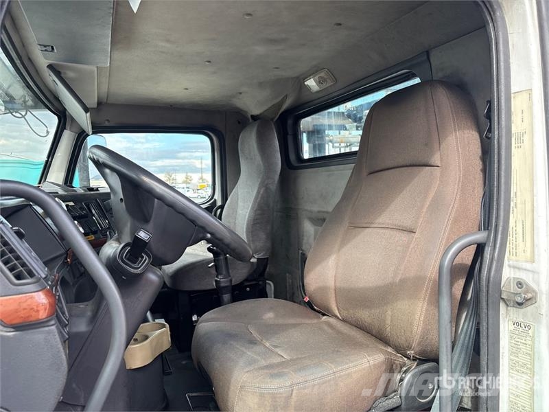 Volvo VAH Autotransporteri