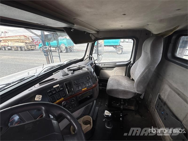 Volvo VAH Autotransporteri