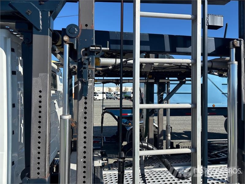 Volvo VAH 車両運搬車、キャリアカー