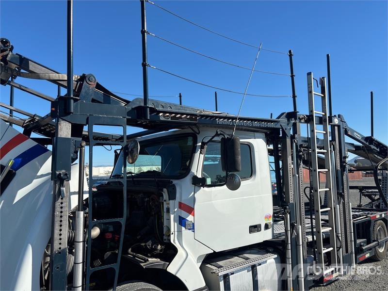 Volvo VAH 車両運搬車、キャリアカー