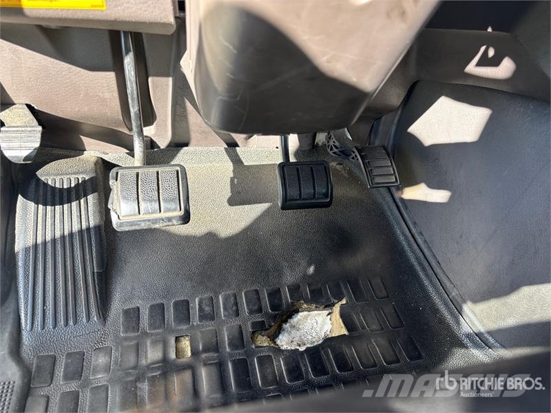 Volvo VAH 車両運搬車、キャリアカー