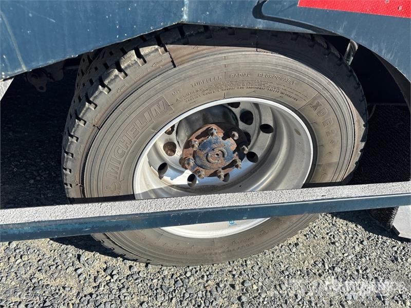 Volvo VAH 車両運搬車、キャリアカー