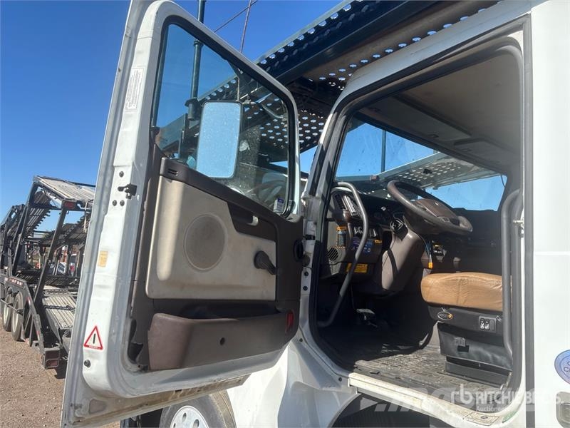 Volvo VAH 차량 수송차