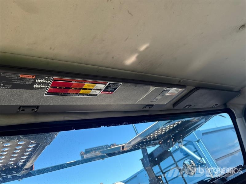 Volvo VAH 車両運搬車、キャリアカー