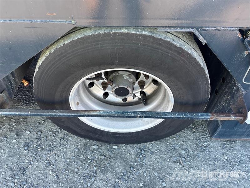 Volvo VAH 車両運搬車、キャリアカー