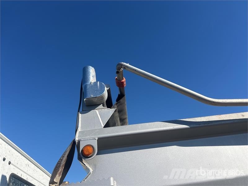 Volvo VHD 自卸式货车