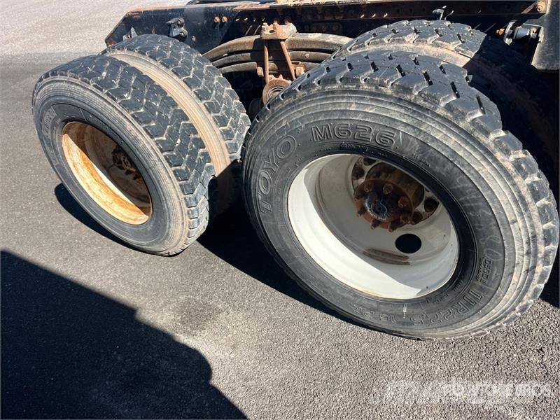 Volvo VHD Trekkers