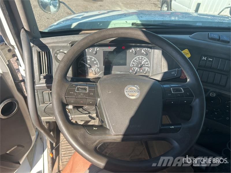 Volvo VHD 自卸式货车