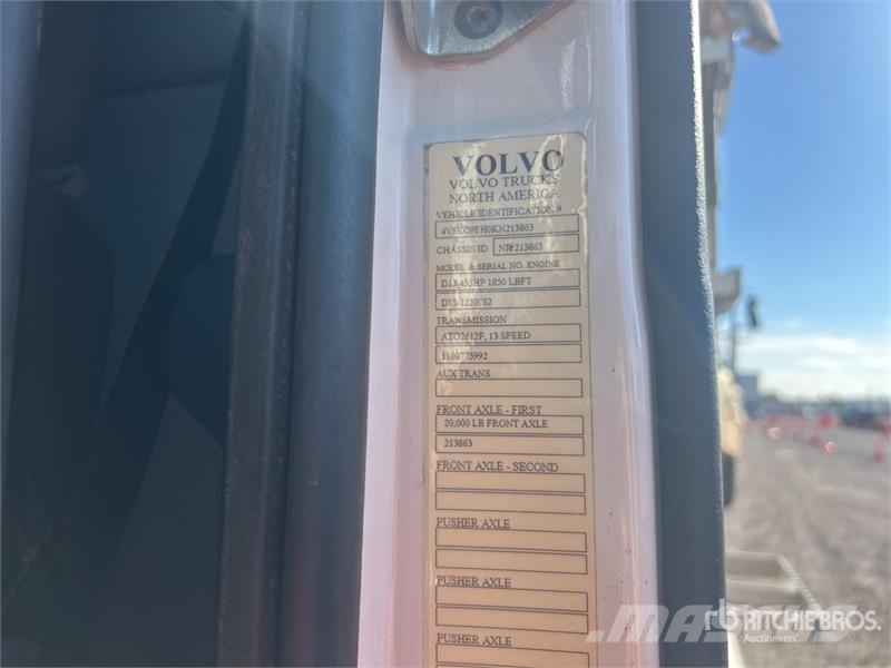 Volvo VHD 自卸式货车