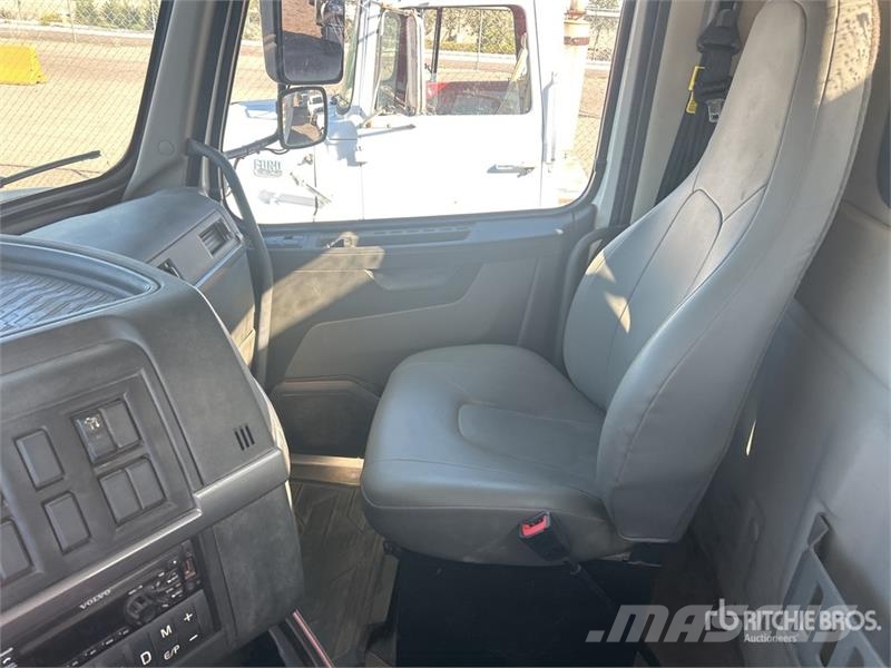 Volvo VHD 自卸式货车