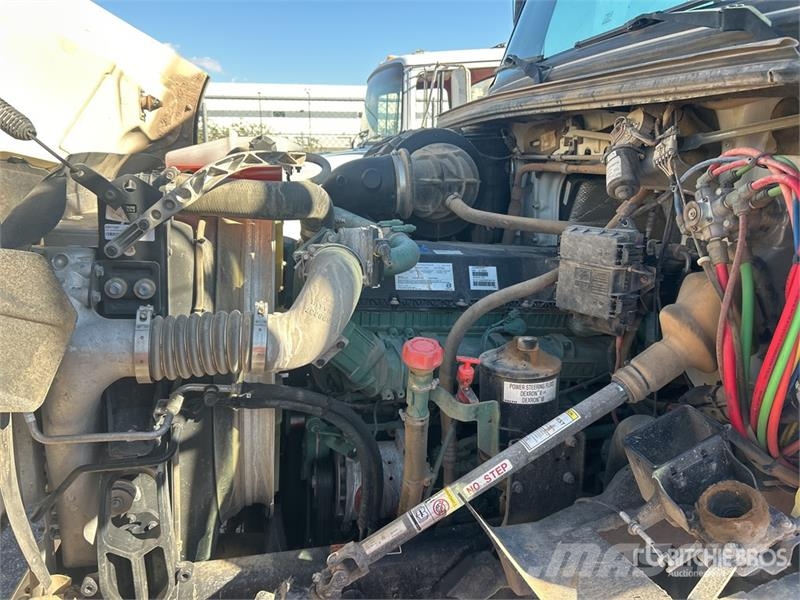 Volvo VHD 自卸式货车