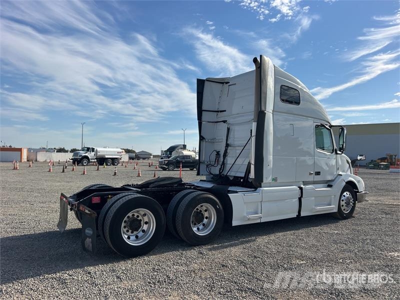 Volvo VNL Tegljači