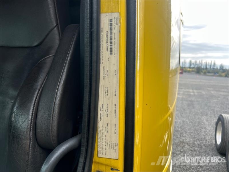Volvo VNL 牵引车