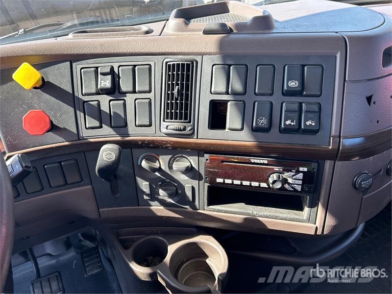 Volvo VNL Vilcēji