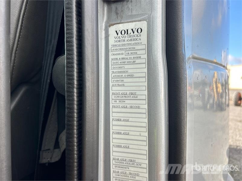 Volvo VNL وحدات الجر