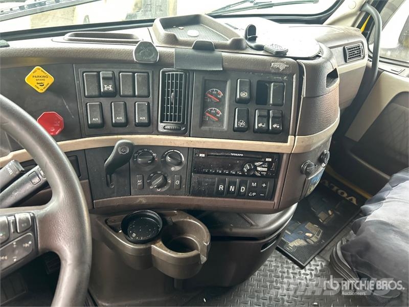 Volvo VNL 牵引车