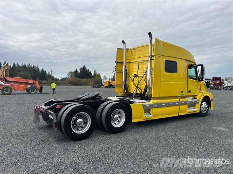 Volvo VNL 牵引车