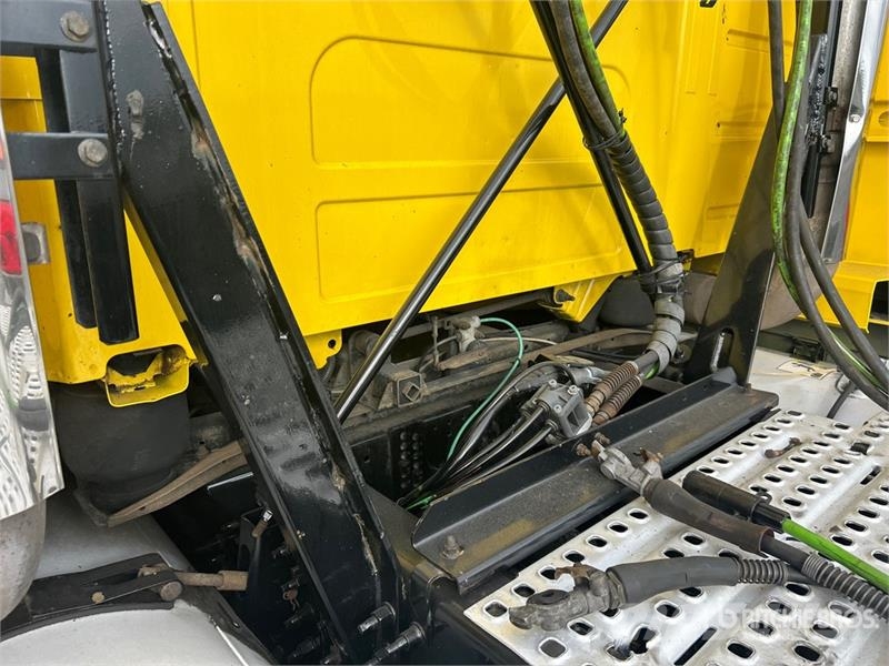Volvo VNL 牵引车