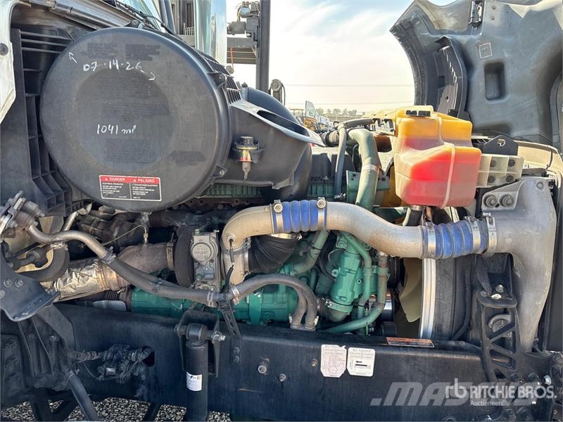 Volvo VNL Vilcēji