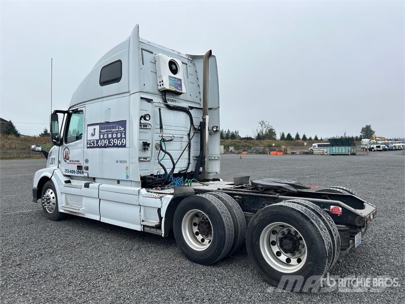 Volvo VNL Vilcēji