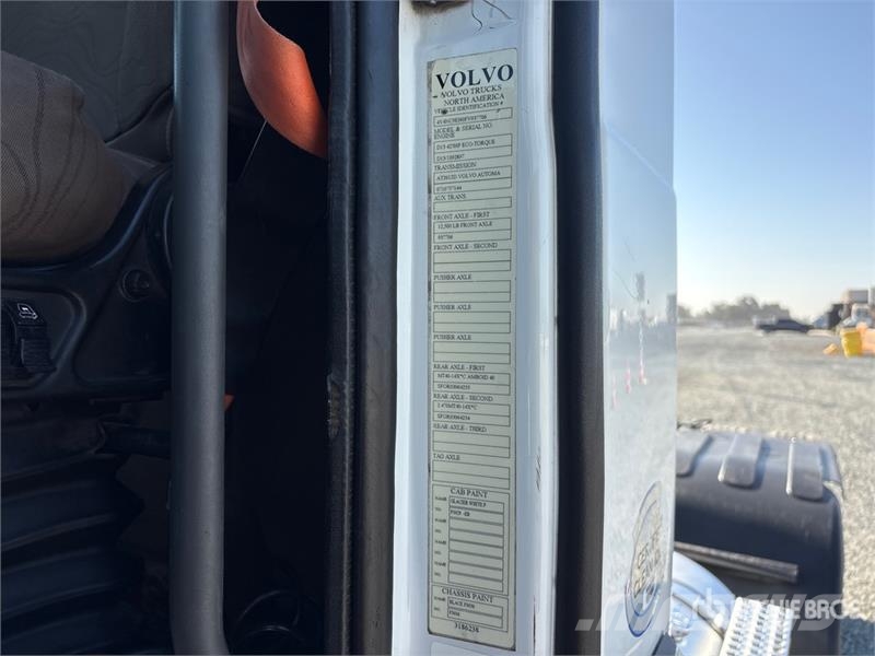 Volvo VNL Vlačilci
