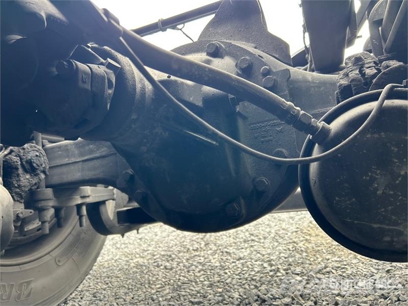 Volvo VNL 牵引车