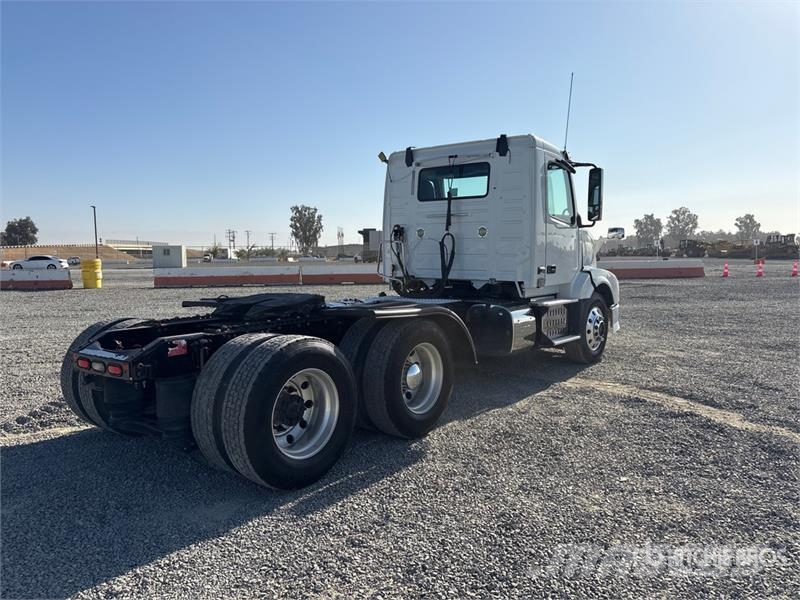 Volvo VNL Vlačilci