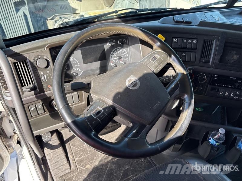 Volvo VNL Vilcēji